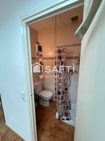 Kommersiell til salgs i Pineda de Mar med garasje - € 120 000 (Ref: 9431318)