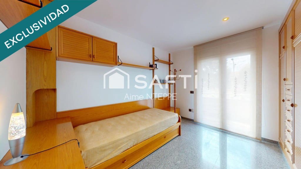 5 soverom Villa til salgs i Girona by med svømmebasseng garasje - € 630 000 (Ref: 9433294)