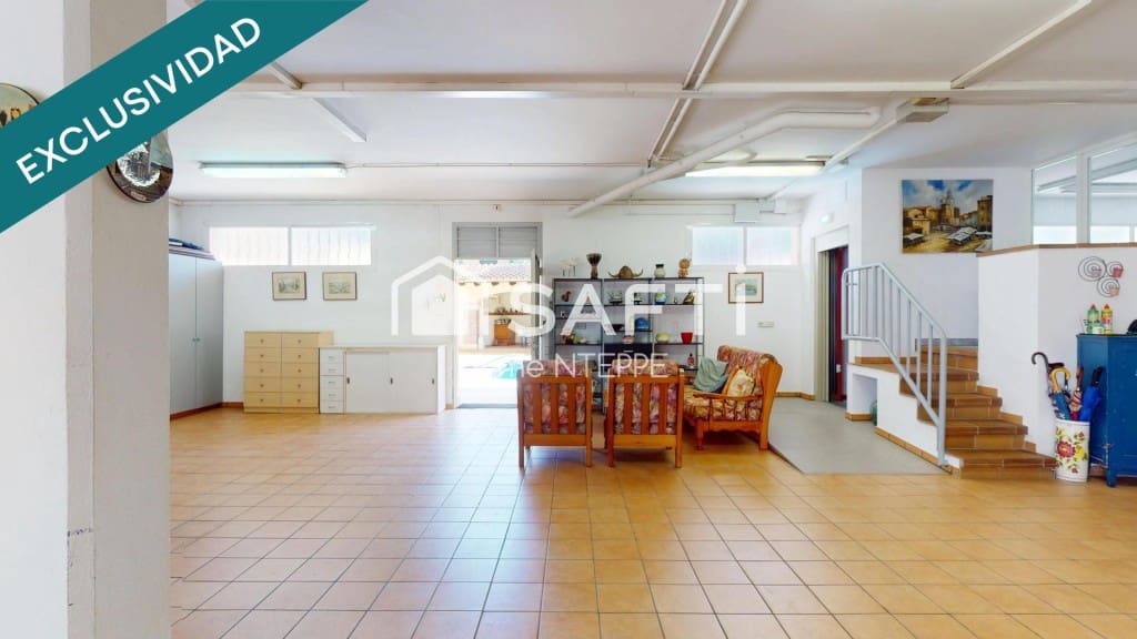 5 soverom Villa til salgs i Girona by med svømmebasseng garasje - € 630 000 (Ref: 9433294)