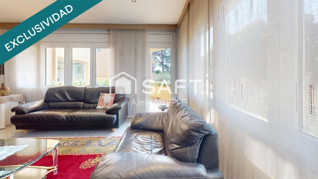 5 soverom Villa til salgs i Girona by med svømmebasseng garasje - € 630 000 (Ref: 9433294)