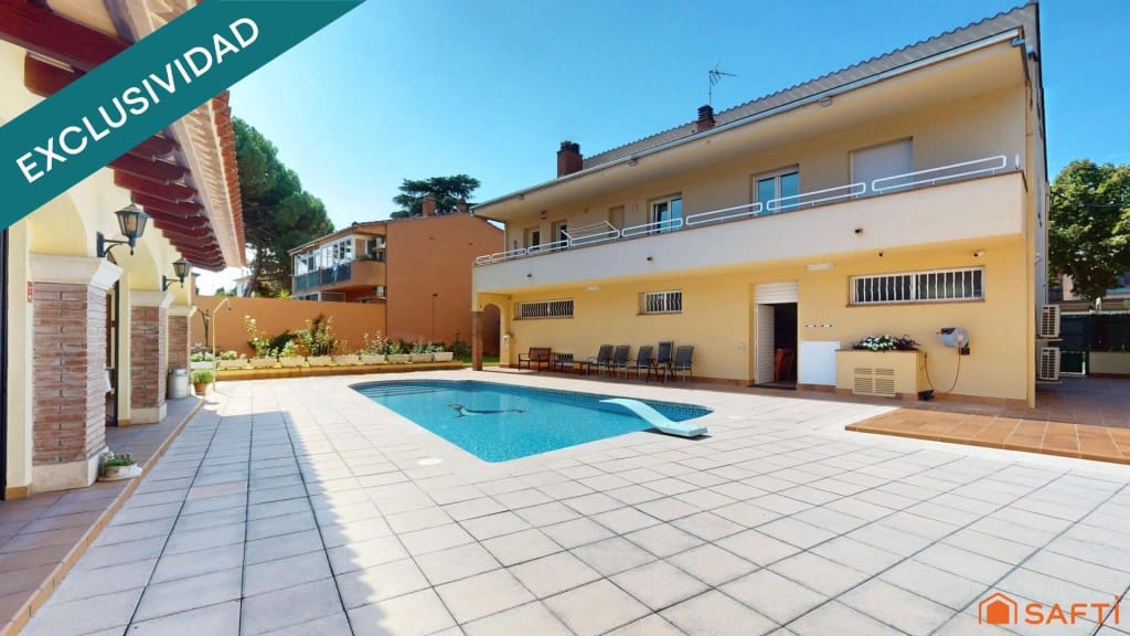 5 soverom Villa til salgs i Girona by med svømmebasseng garasje - € 630 000 (Ref: 9433294)