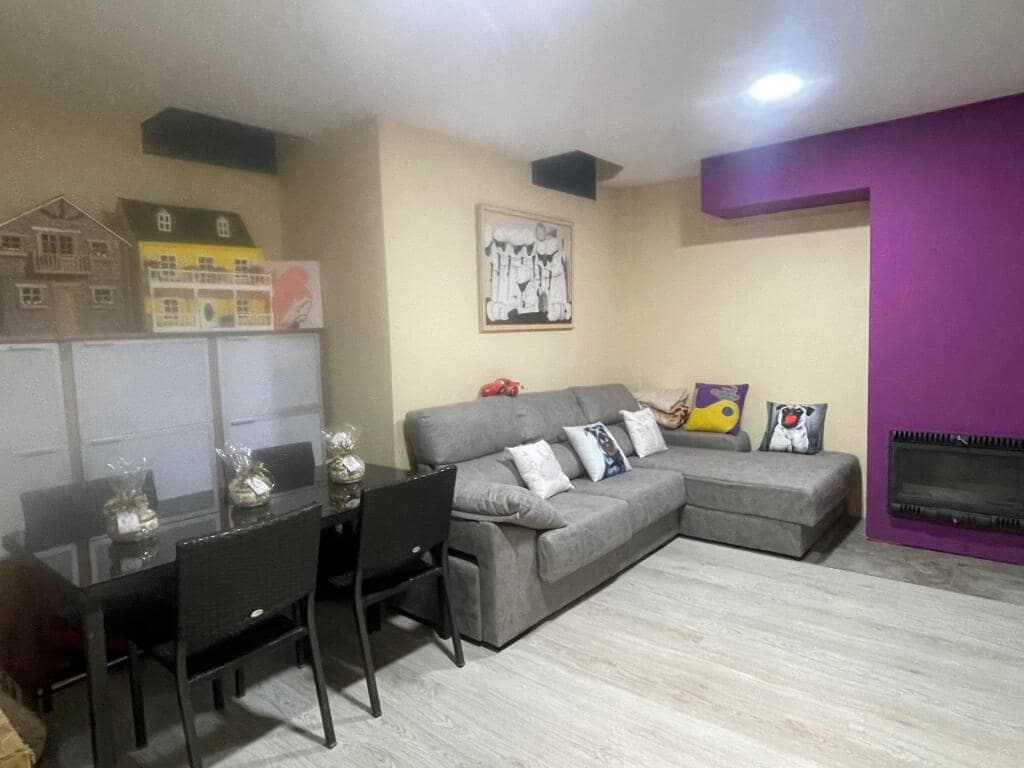 4 quarto Moradia em Banda para venda em Ponferrada com piscina garagem - 375 000 € (Ref: 9433295)