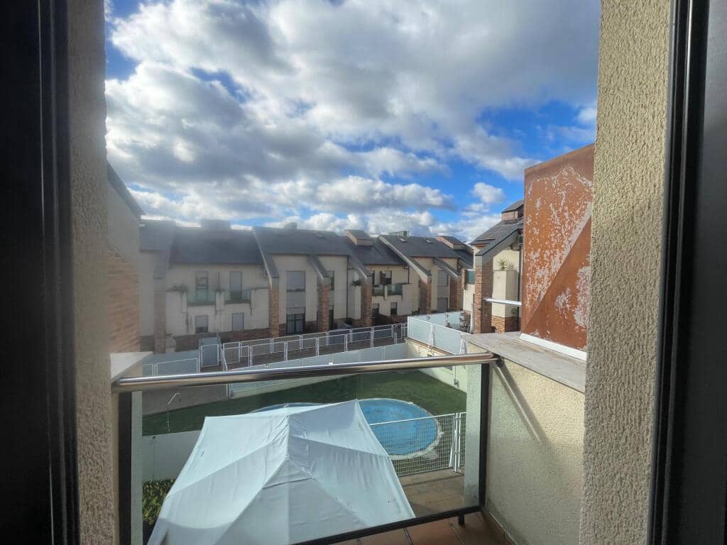 4 camera da letto Villetta a Schiera in vendita in Ponferrada con piscina garage - 375.000 € (Rif: 9433295)