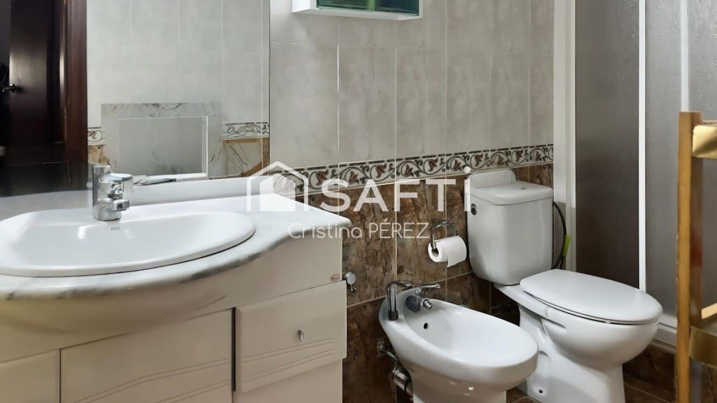 3 soveværelse Villa til salg i Blanes med garage - € 360.000 (Ref: 9437096)