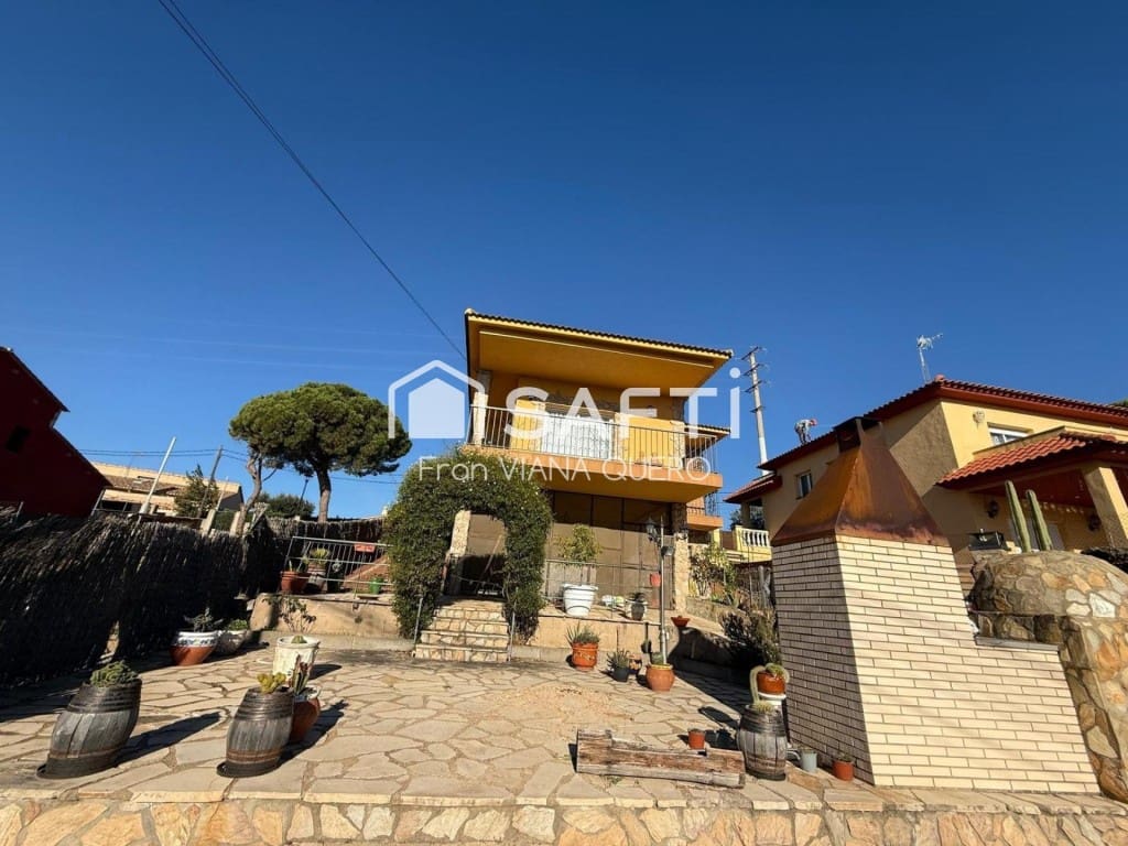 3 sovrum Villa till salu i Tordera med garage - 358 000 € (Ref: 9437098)