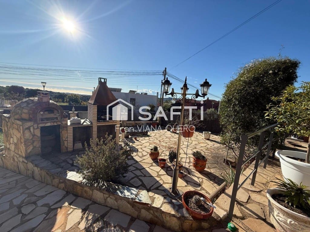 3 sovrum Villa till salu i Tordera med garage - 358 000 € (Ref: 9437098)