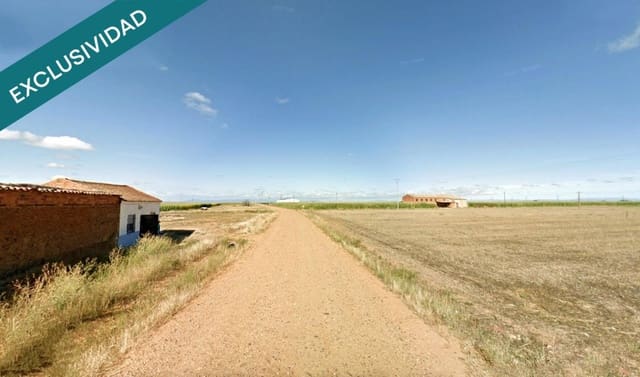 Rakentamaton maa myytävänä paikassa Pobladura de Pelayo García - 68 000 € (Ref: 9437100)