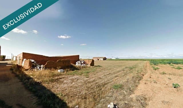 Rakentamaton maa myytävänä paikassa Pobladura de Pelayo García - 68 000 € (Ref: 9437100)