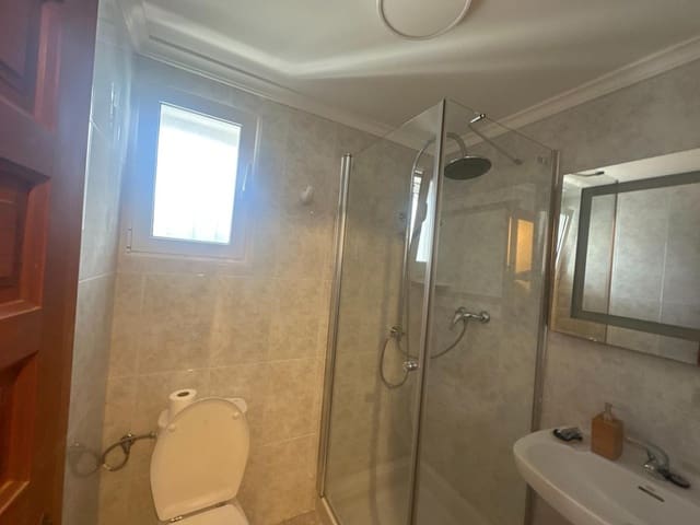 4 bedroom Villa for sale in Pedreguer with garage - € 440,000 (Ref: 9437102)