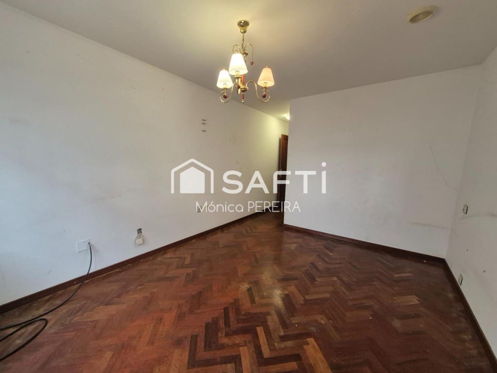 3 bedroom Apartment for sale in Arteixo with garage - € 180,000 (Ref: 9437107)