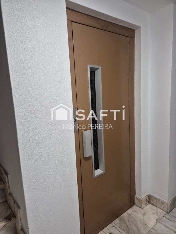 3 bedroom Apartment for sale in Arteixo with garage - € 180,000 (Ref: 9437107)
