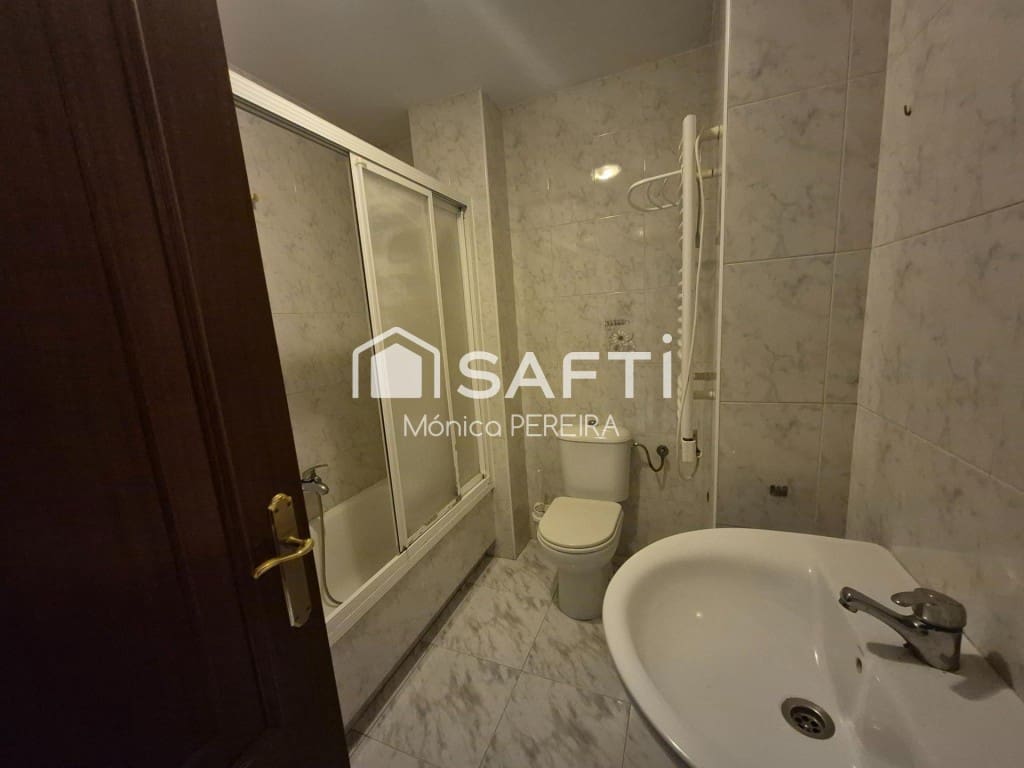 3 bedroom Apartment for sale in Arteixo with garage - € 180,000 (Ref: 9437107)