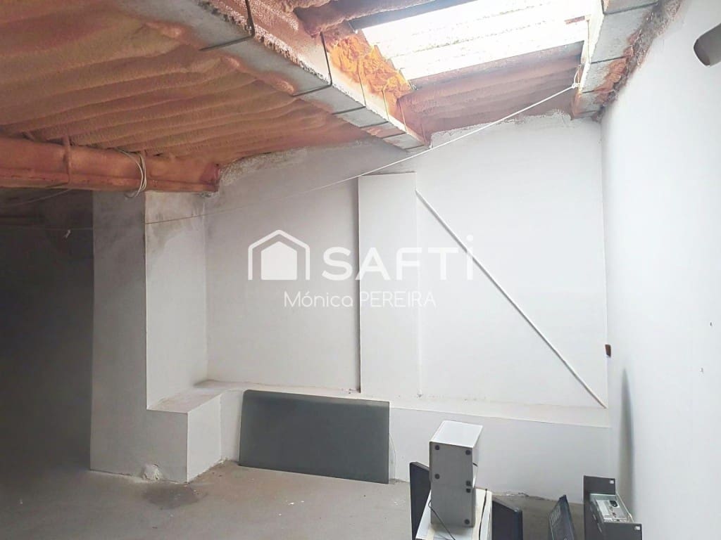 3 bedroom Apartment for sale in Arteixo with garage - € 180,000 (Ref: 9437107)