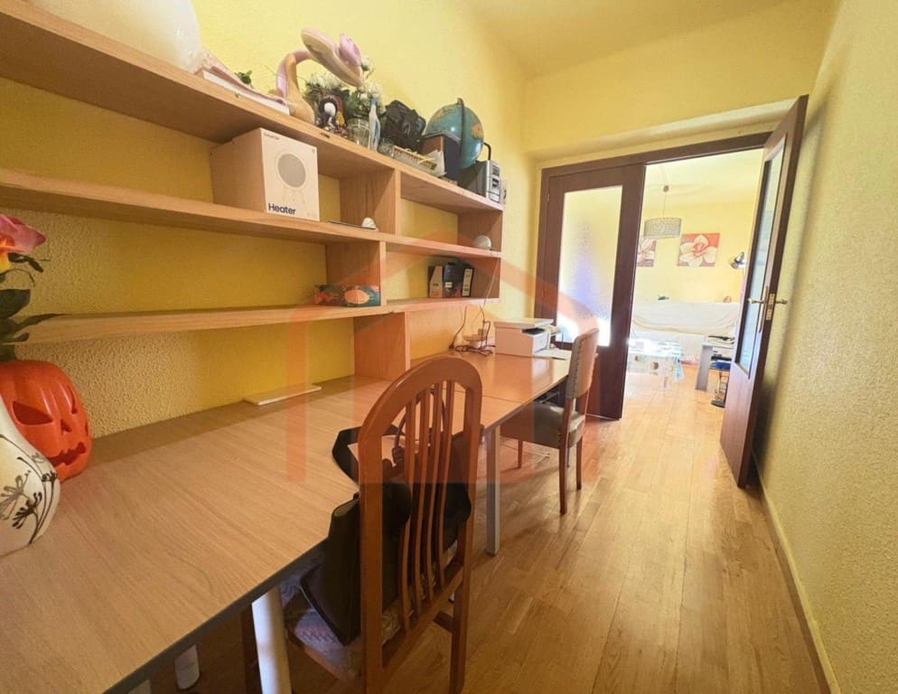 3 bedroom Apartment for sale in Salamanca city - € 160,000 (Ref: 9437109)