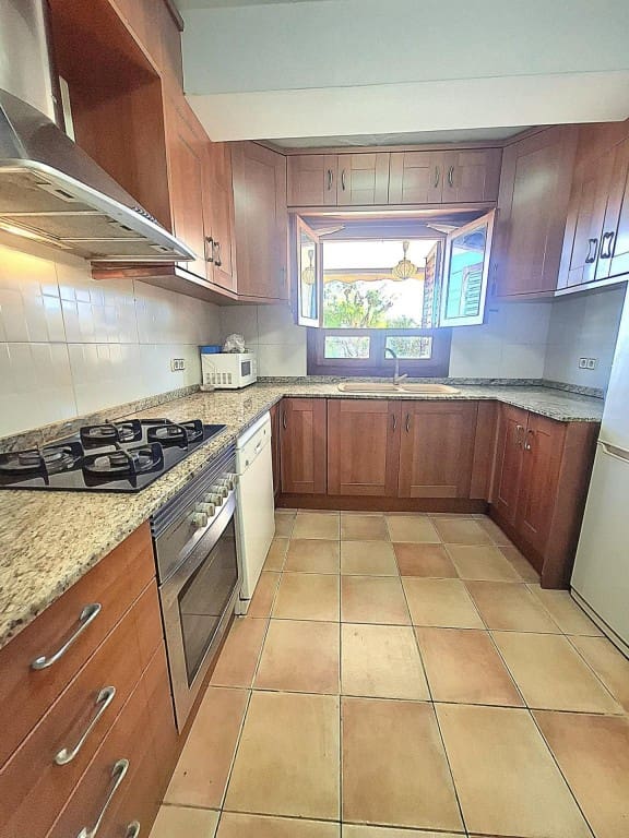 4 sovrum Villa till salu i Castello de la Plana med pool - 349 000 € (Ref: 9437110)