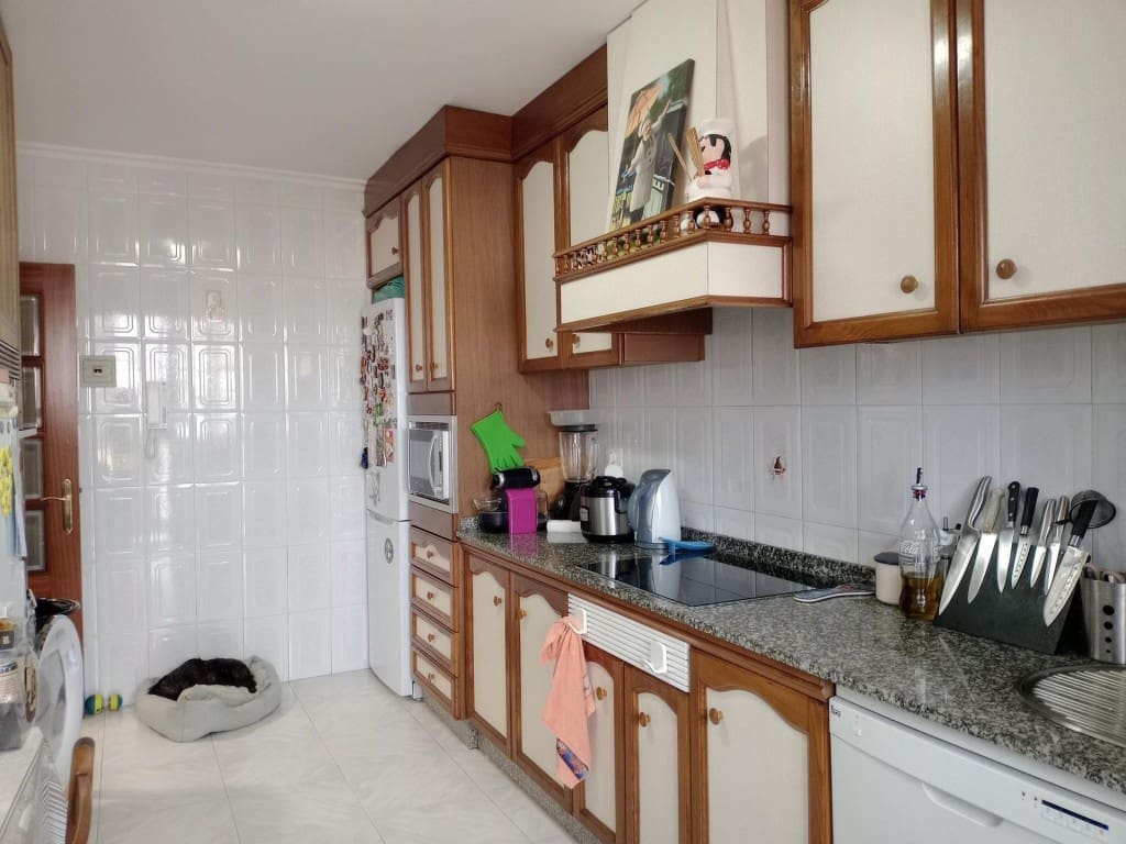 3 soverom Leilighet til salgs i Cangas med garasje - € 220 000 (Ref: 9439959)