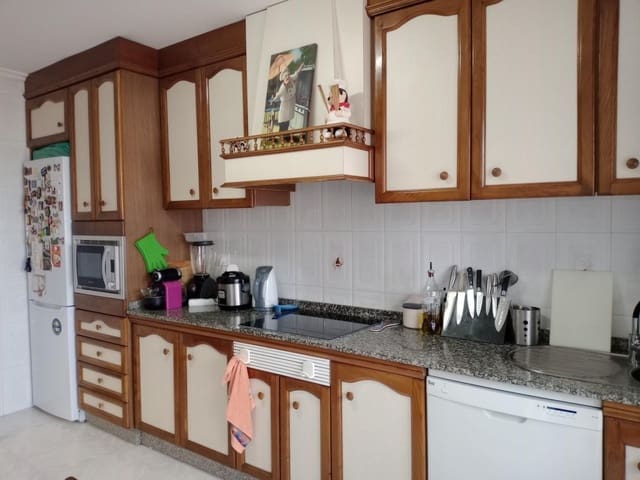 3 slaapkamer Appartement te koop in Cangas met garage - € 220.000 (Ref: 9439959)