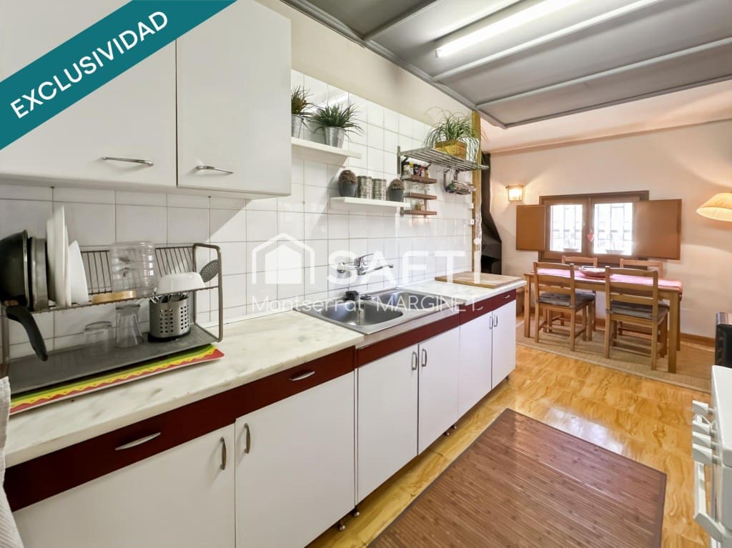 3 bedroom Finca/Country House for sale in Borreda - € 189,000 (Ref: 9439961)