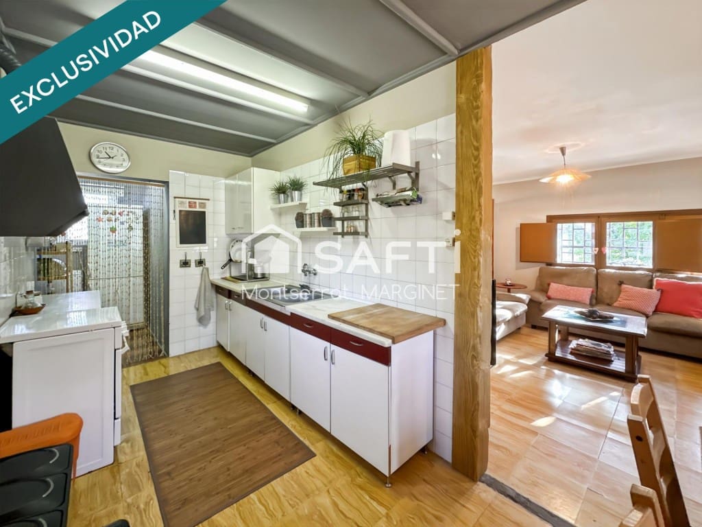 3 bedroom Finca/Country House for sale in Borreda - € 189,000 (Ref: 9439961)