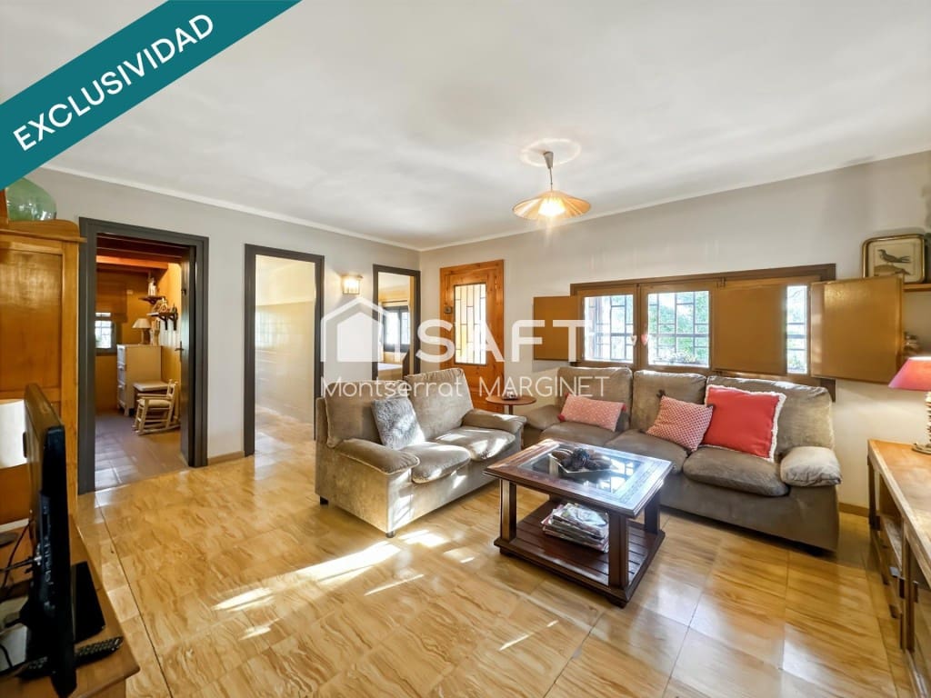 3 bedroom Finca/Country House for sale in Borreda - € 189,000 (Ref: 9439961)