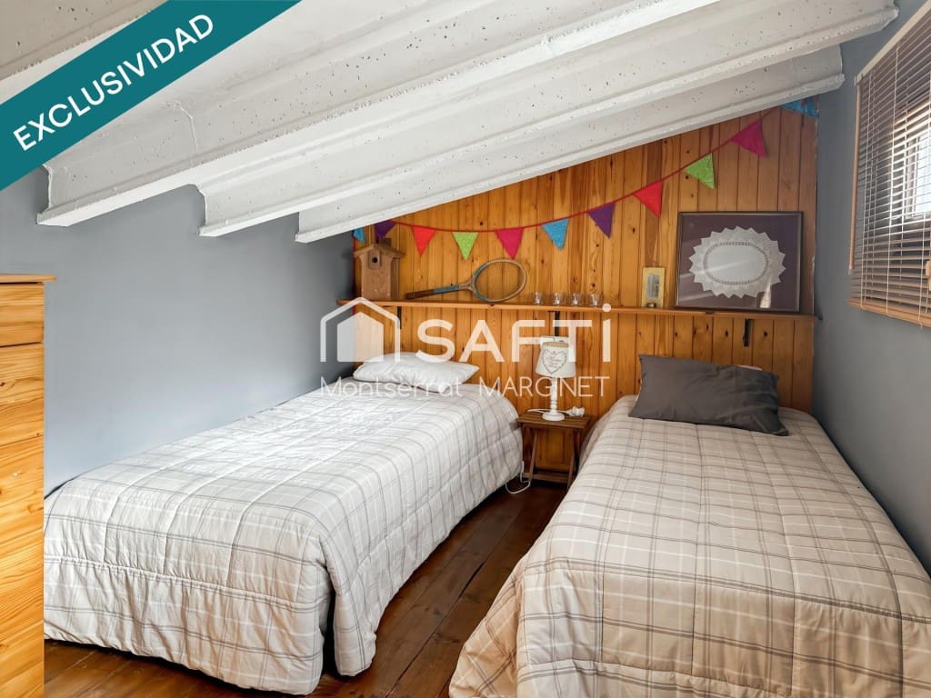 3 bedroom Finca/Country House for sale in Borreda - € 189,000 (Ref: 9439961)