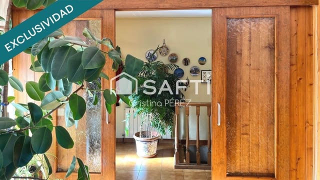 4 soveværelse Villa til salg i Santa Coloma de Farners - € 320.000 (Ref: 9439962)