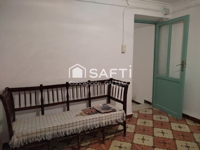 4 chambre Villa/Maison à vendre à Alcázar de San Juan avec garage - 115 000 € (Ref: 9439964)