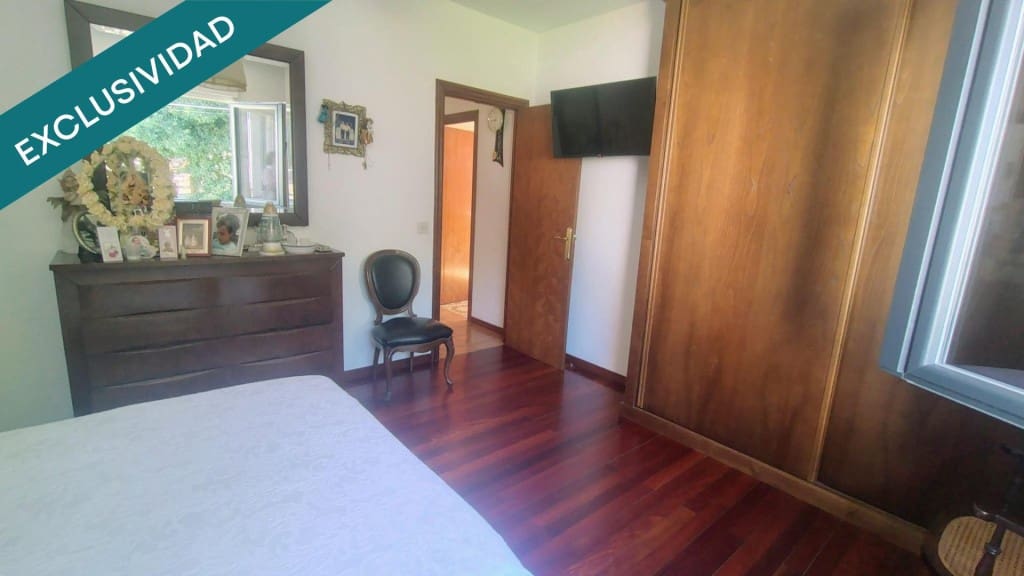 4 sovrum Villa till salu i Santiago de Compostela - 330 000 € (Ref: 9439965)