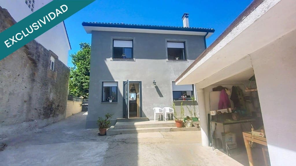 4 sovrum Villa till salu i Santiago de Compostela - 330 000 € (Ref: 9439965)