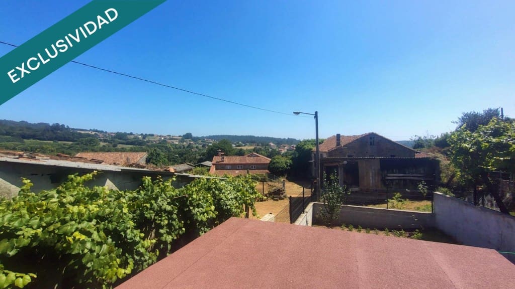 4 sovrum Villa till salu i Santiago de Compostela - 330 000 € (Ref: 9439965)