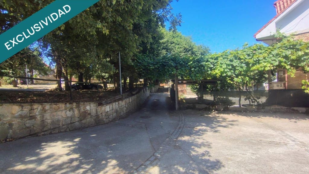 4 sovrum Villa till salu i Santiago de Compostela - 330 000 € (Ref: 9439965)