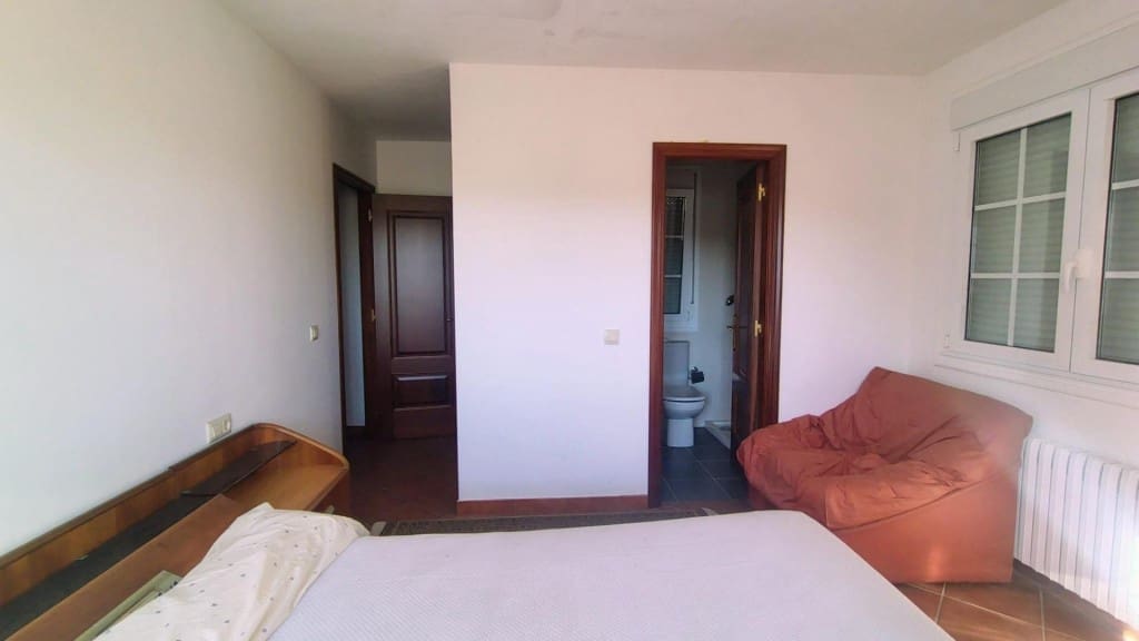 7 soveværelse Villa til salg i Teo - € 330.000 (Ref: 9439966)