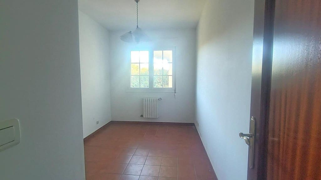 7 soveværelse Villa til salg i Teo - € 330.000 (Ref: 9439966)