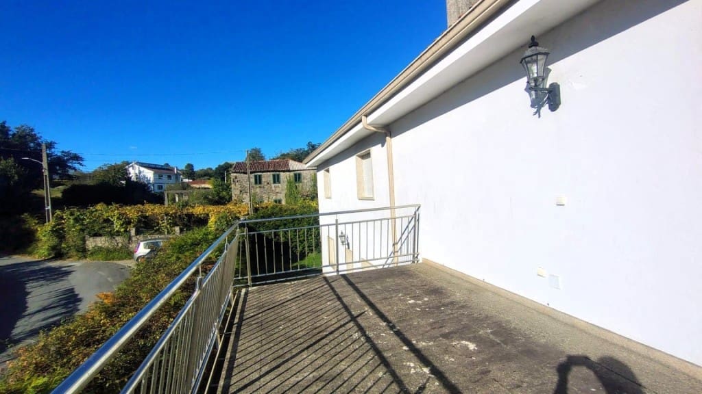 7 soveværelse Villa til salg i Teo - € 330.000 (Ref: 9439966)