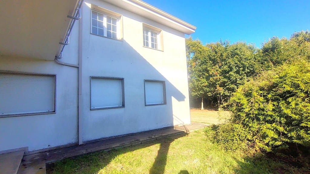 7 soveværelse Villa til salg i Teo - € 330.000 (Ref: 9439966)