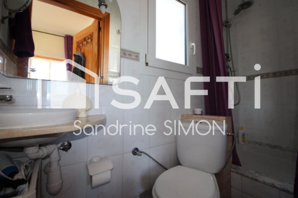 5 quarto Moradia para venda em Lloret de Mar com piscina - 449 000 € (Ref: 9439967)