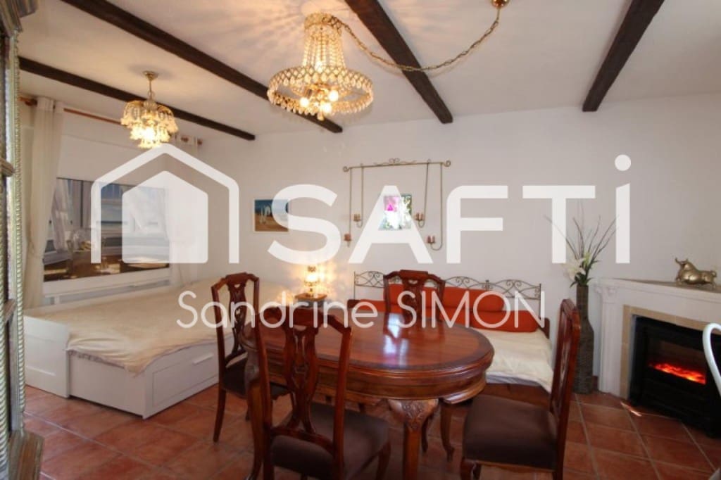 5 quarto Moradia para venda em Lloret de Mar com piscina - 449 000 € (Ref: 9439967)