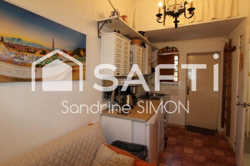 5 quarto Moradia para venda em Lloret de Mar com piscina - 449 000 € (Ref: 9439967)