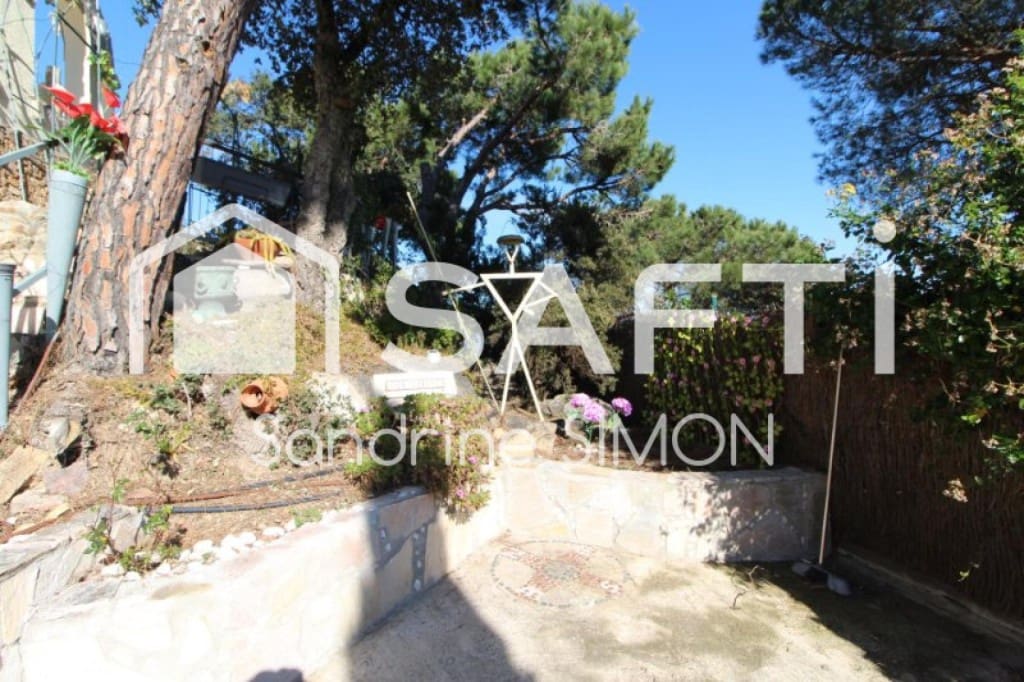 5 quarto Moradia para venda em Lloret de Mar com piscina - 449 000 € (Ref: 9439967)