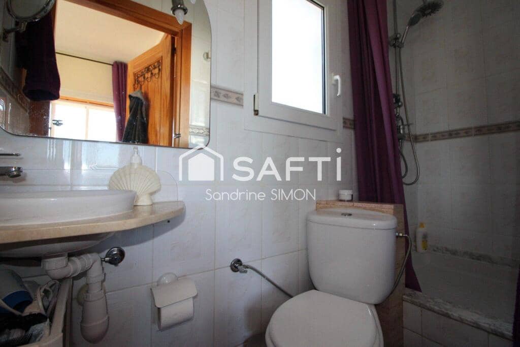 5 bedroom Villa for sale in Lloret de Mar with pool - € 449,000 (Ref: 9439967)