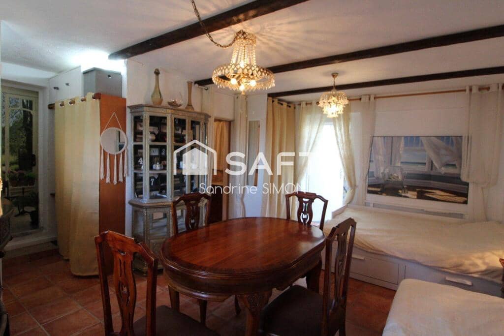 5 bedroom Villa for sale in Lloret de Mar with pool - € 449,000 (Ref: 9439967)