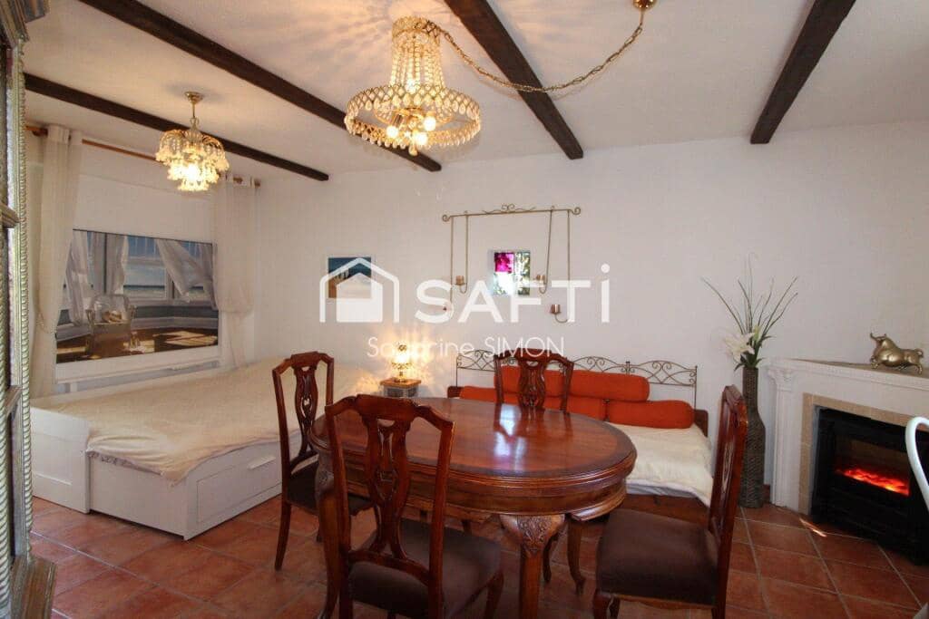 5 bedroom Villa for sale in Lloret de Mar with pool - € 449,000 (Ref: 9439967)