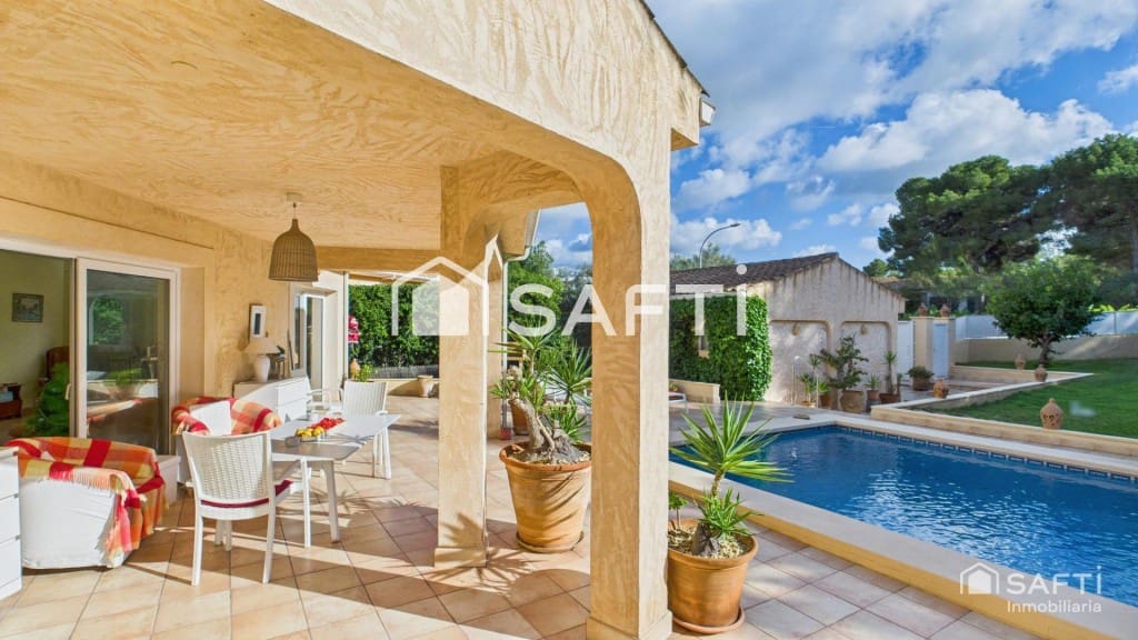 3 soveværelse Villa til salg i Calvia med swimmingpool garage - € 1.325.000 (Ref: 9439970)