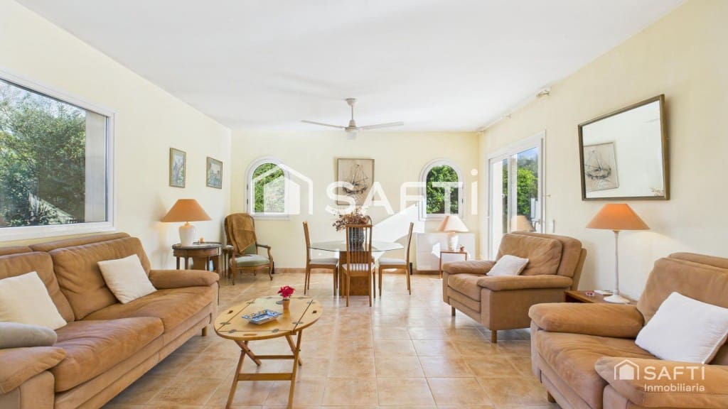 3 soveværelse Villa til salg i Calvia med swimmingpool garage - € 1.325.000 (Ref: 9439970)