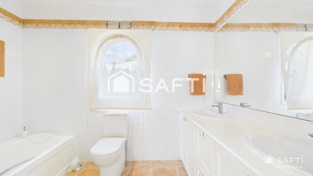 3 soveværelse Villa til salg i Calvia med swimmingpool garage - € 1.325.000 (Ref: 9439970)