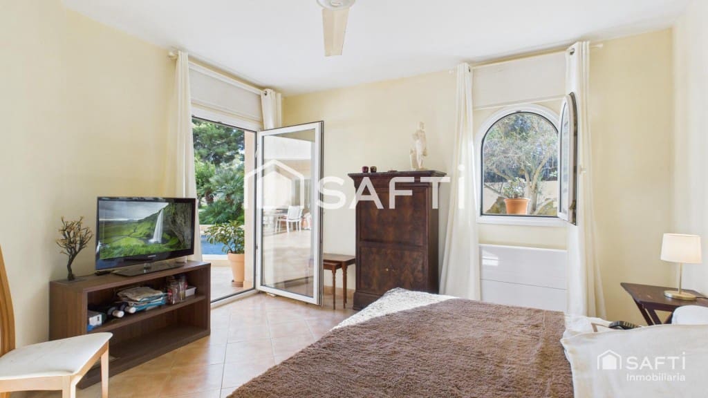 3 soveværelse Villa til salg i Calvia med swimmingpool garage - € 1.325.000 (Ref: 9439970)