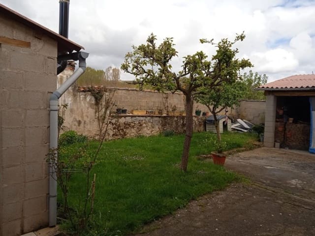 5 soveværelse Villa til salg i Santa María de Ordás - € 71.000 (Ref: 9439972)