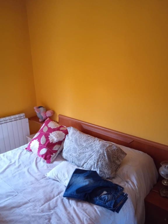 5 bedroom Villa for sale in Santa Maria de Ordas - € 71,000 (Ref: 9439972)