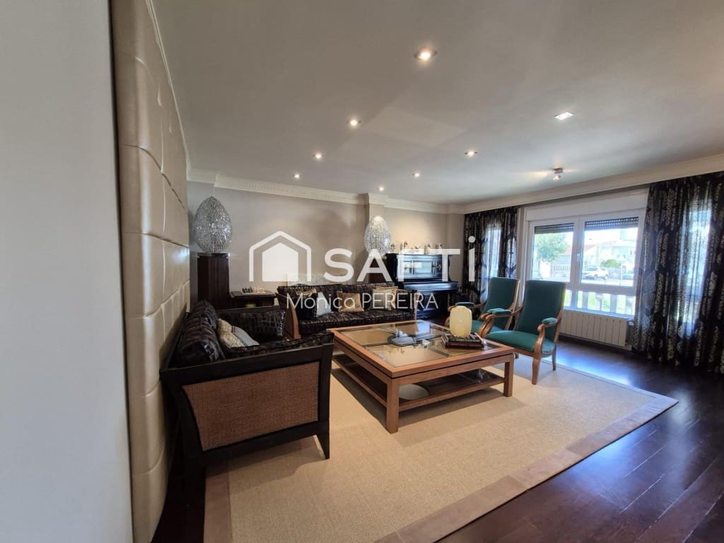 4 soverom Villa til salgs i Nigran med garasje - € 780 000 (Ref: 9439973)