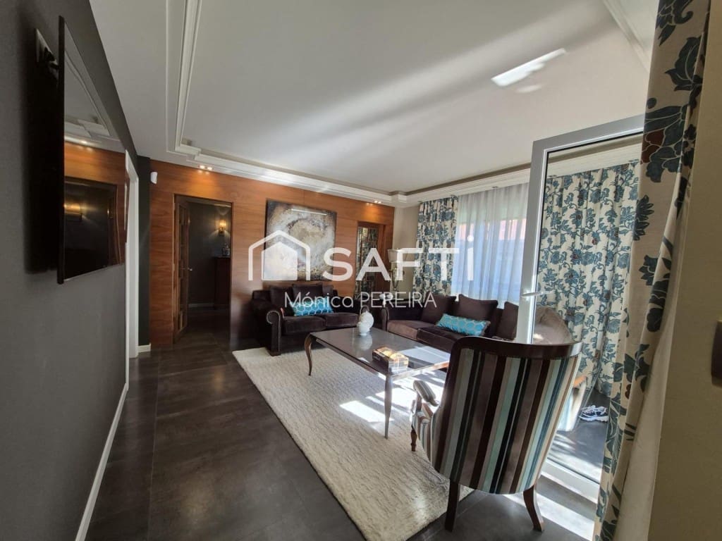 4 soverom Villa til salgs i Nigran med garasje - € 780 000 (Ref: 9439973)